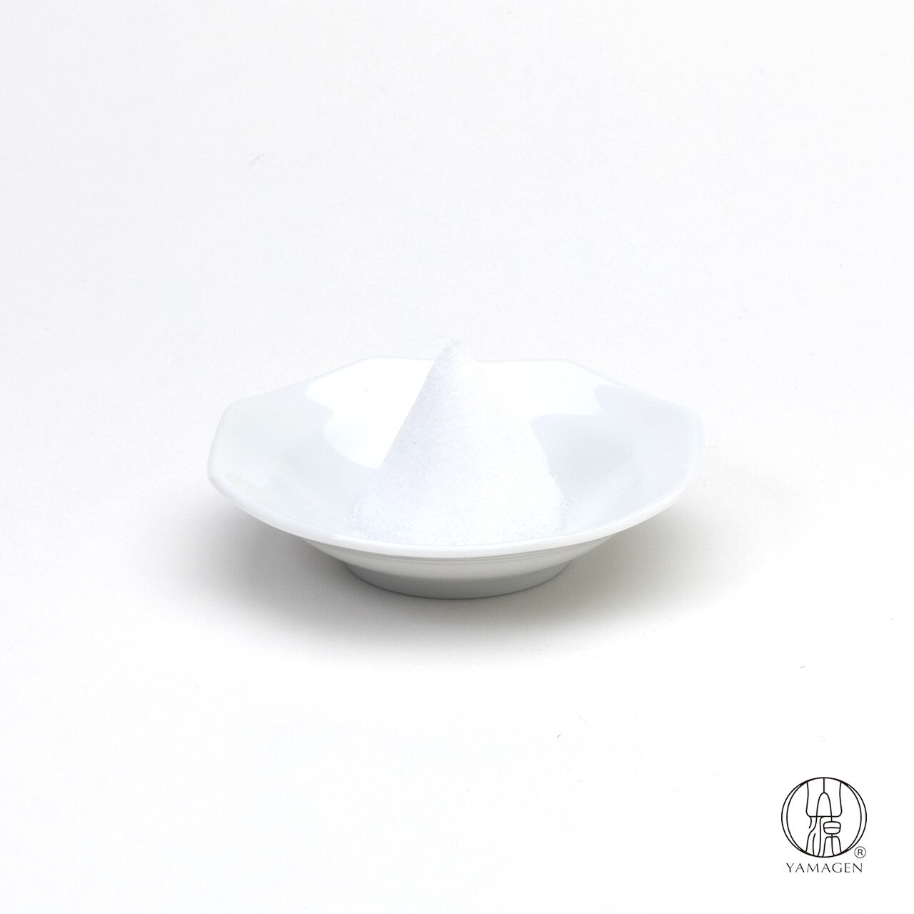 盛り塩セット】八角形 塩盛 固め器 入り（白磁八角皿 2枚）美濃焼 山源