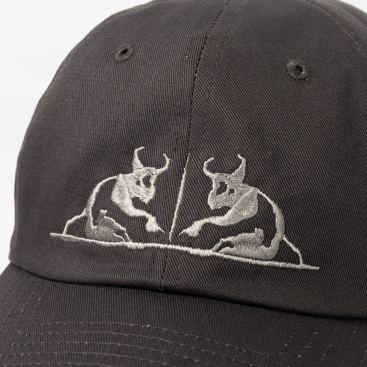 UNEEK BASEMNT - Discover independent style.