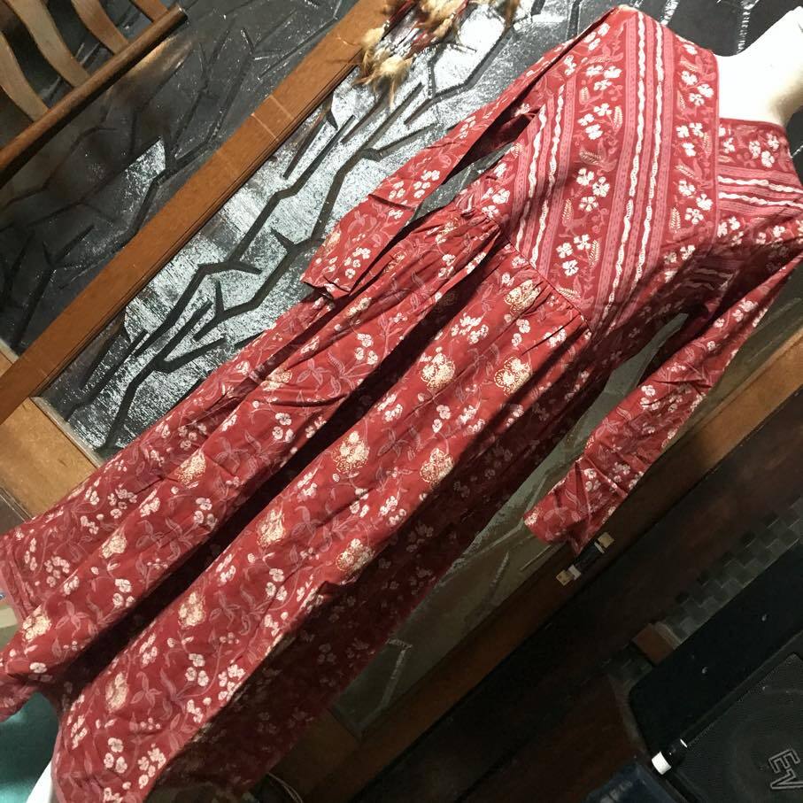 マライカ コットン花&ゴールドブロックプリントワンピース