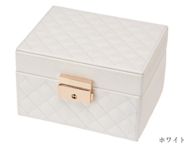 キルトジュエリーボックスMサイズ鍵付き　ルーシーコレクション　1個単位　AO-JB-8300
