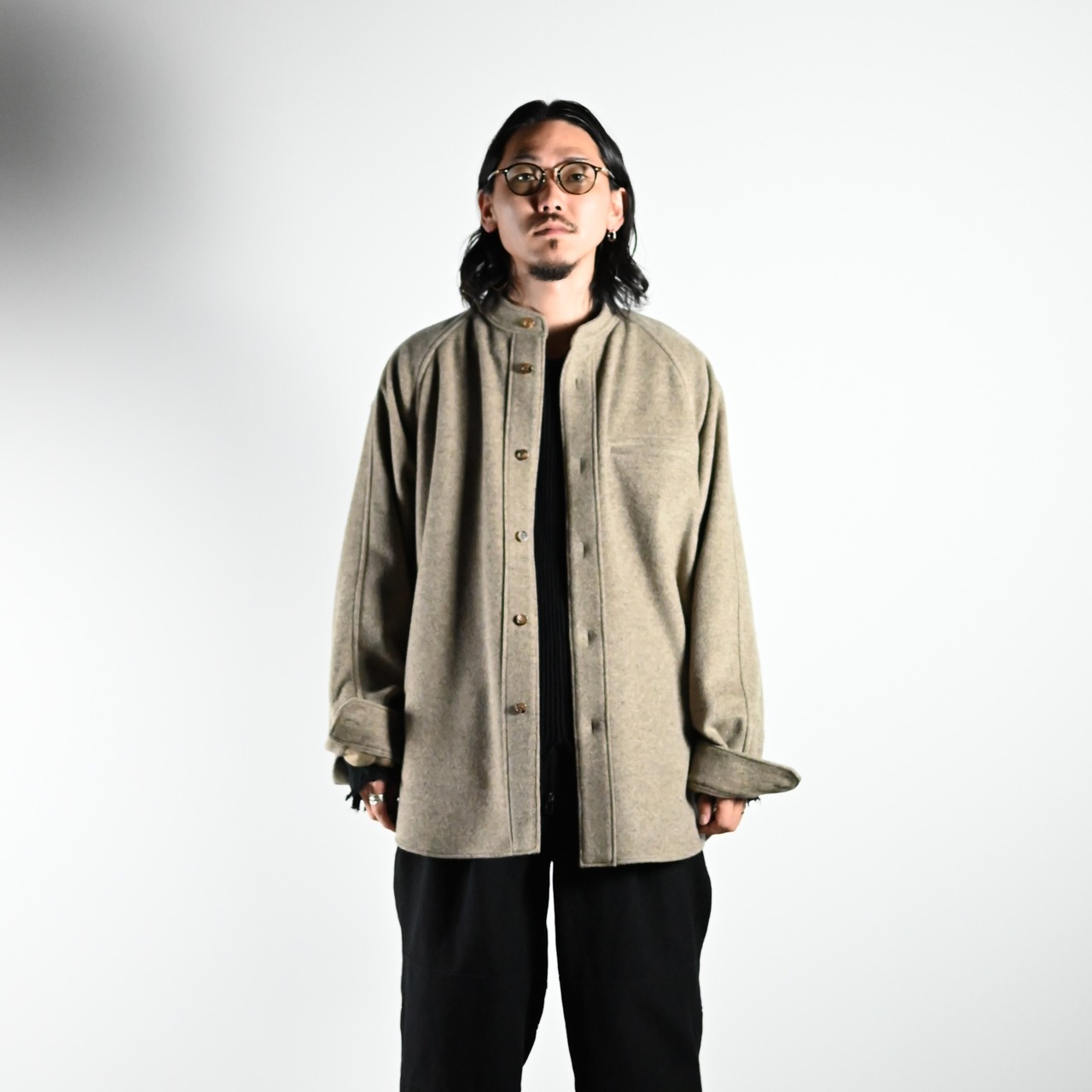 山内 / ウォッシュドウールリネンツイル・トレンチコートコーディネート