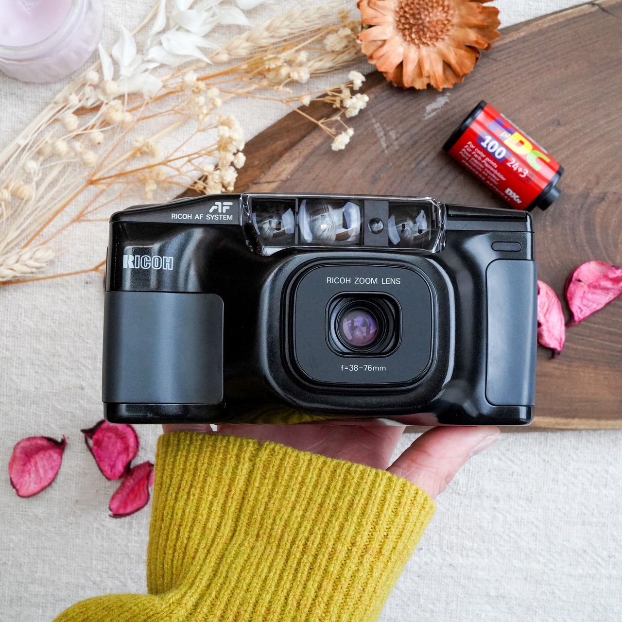 【Ricoh】 RZ-750　安定感のあるフィルムカメラ