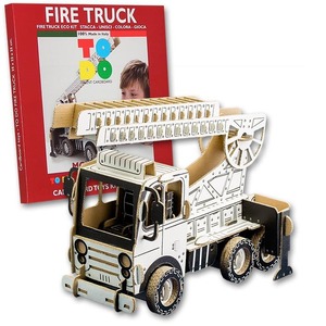 TODO　消防車　組み立てる　知育玩具　イタリア製