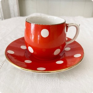 【フランス直輸入】レトロな赤の水玉模様が可愛らしい ディゴワン・サルグミンヌ・ポルカドット アンティーク カップ＆ソーサー①
