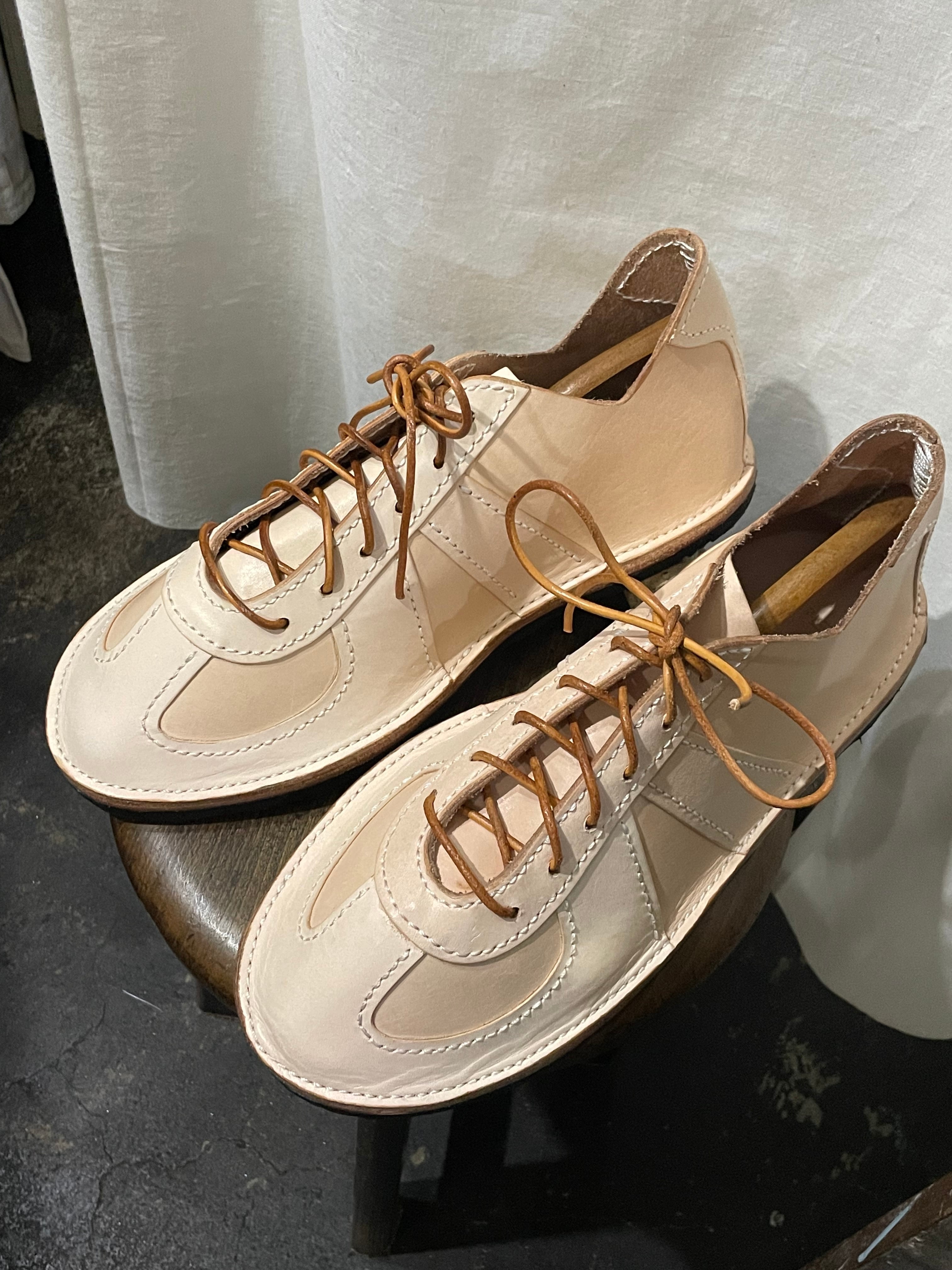 イングランド製 Dr. Martens ドクターマーチン ウイングチップシューズ