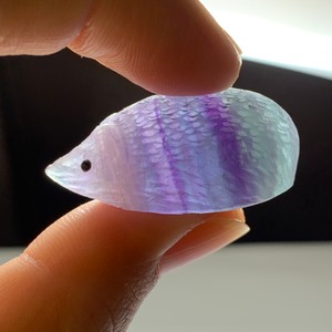 18.可愛い色合い☆フローライト ハリネズミ