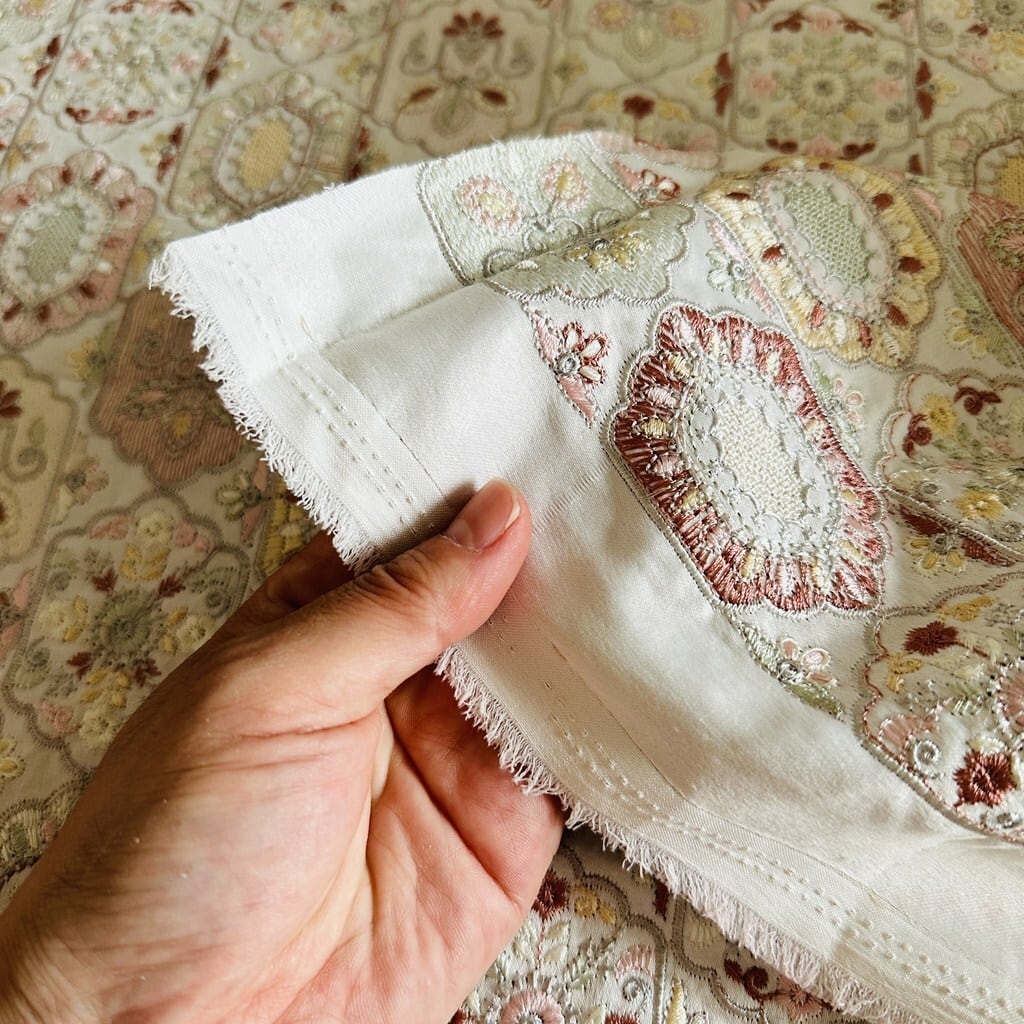 インド刺繍生地 フェアリードリーム レッドピンクnew 7159 | インド