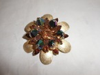 トパーズ色＆虹色のブローチ(ビンテージ) vintage brooch (topaz& rainbow color)