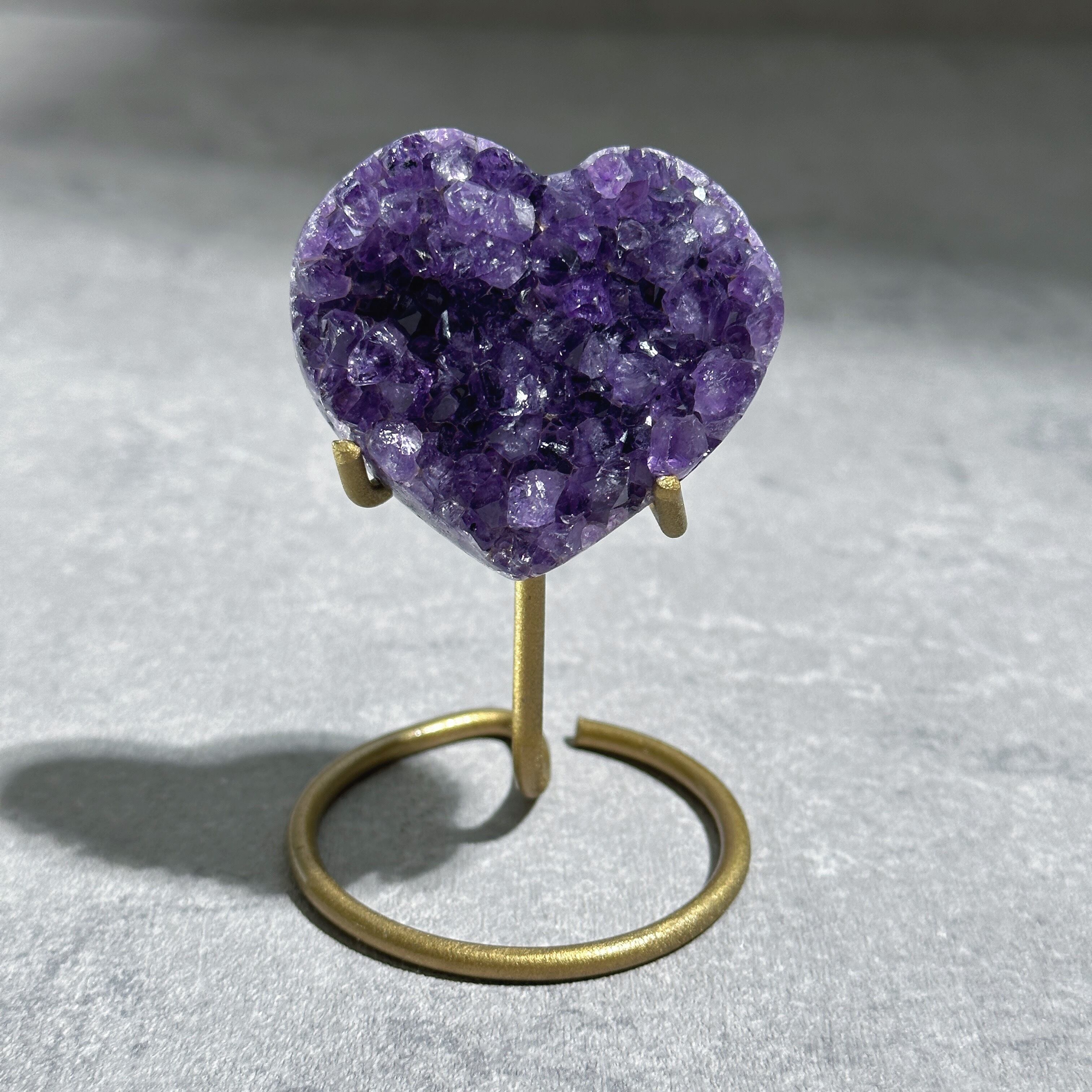 ピンクアメジスト　　パワーストーン　置物　台座付き ピンクアメジスト ジオード ガーデン 月型 台座付き 置物