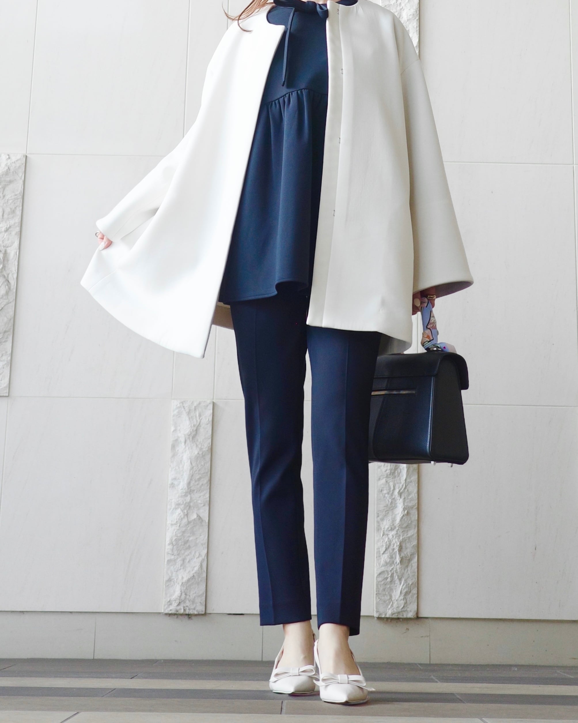 marshmallow ribbon blouse / navy | hitomi