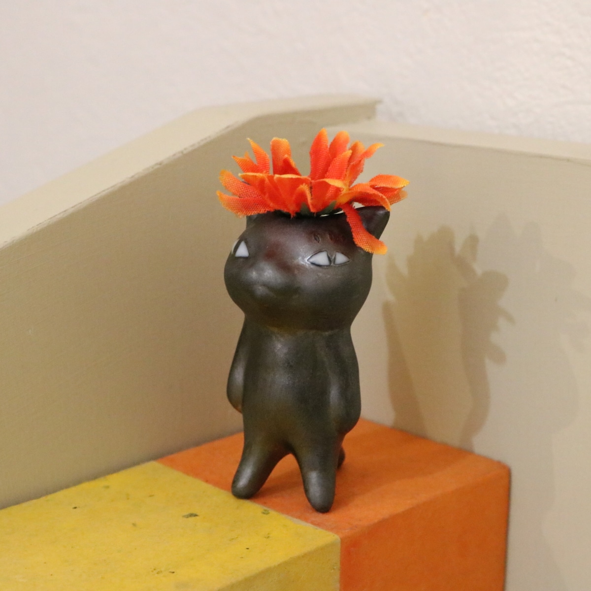 仁王立ち猫 小 FLOWERS作 1215-1 | ギャラリーSORA