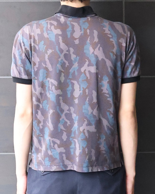 【prada】compact camouflage polo top