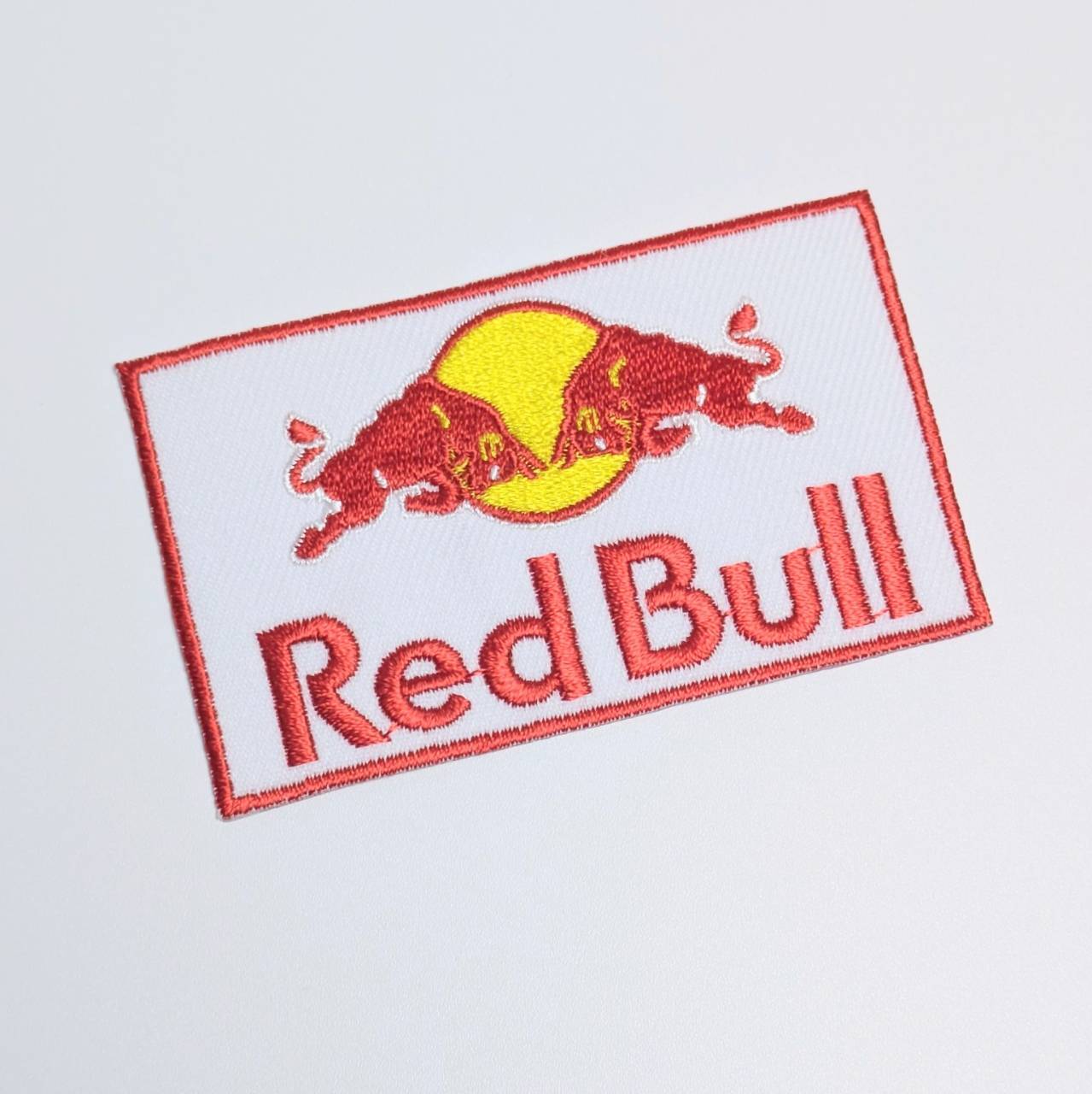 送料無料! ★刺繍アイロンワッペン★【 Red Bull ( レッドブル ) 】 〚アメリカン雑貨 アメトイ〛
