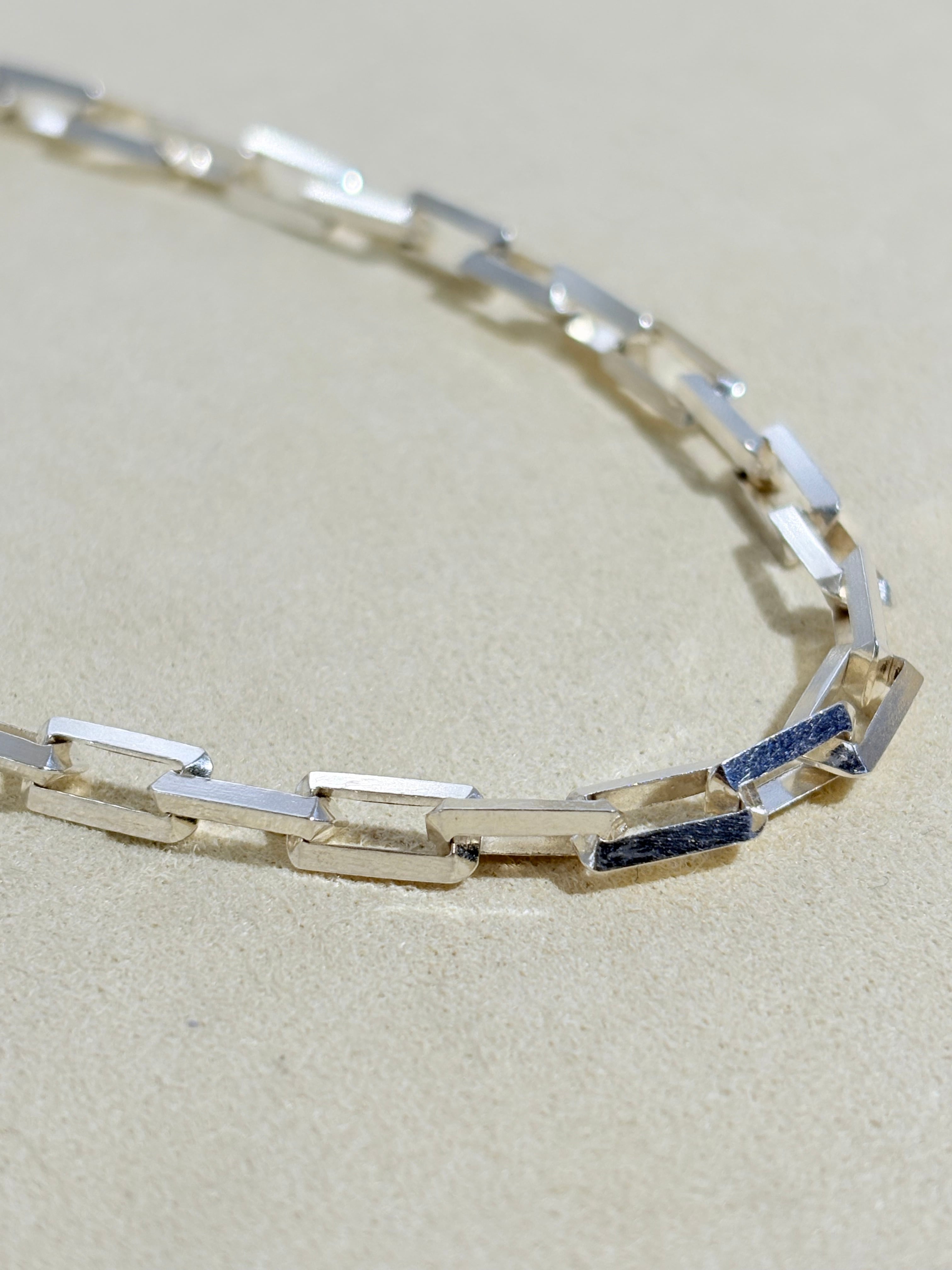 Geometric Rectangular Necklace -Italy-