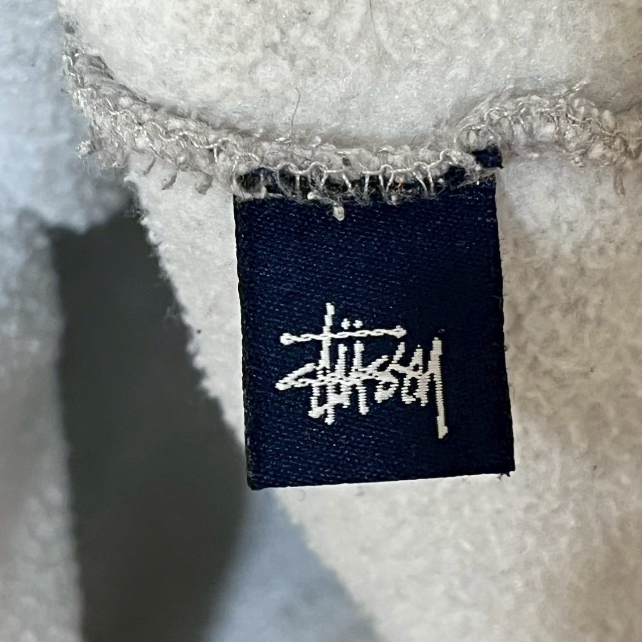 stussy ステューシー パーカー M センターロゴ 刺繍ロゴ スニーカー