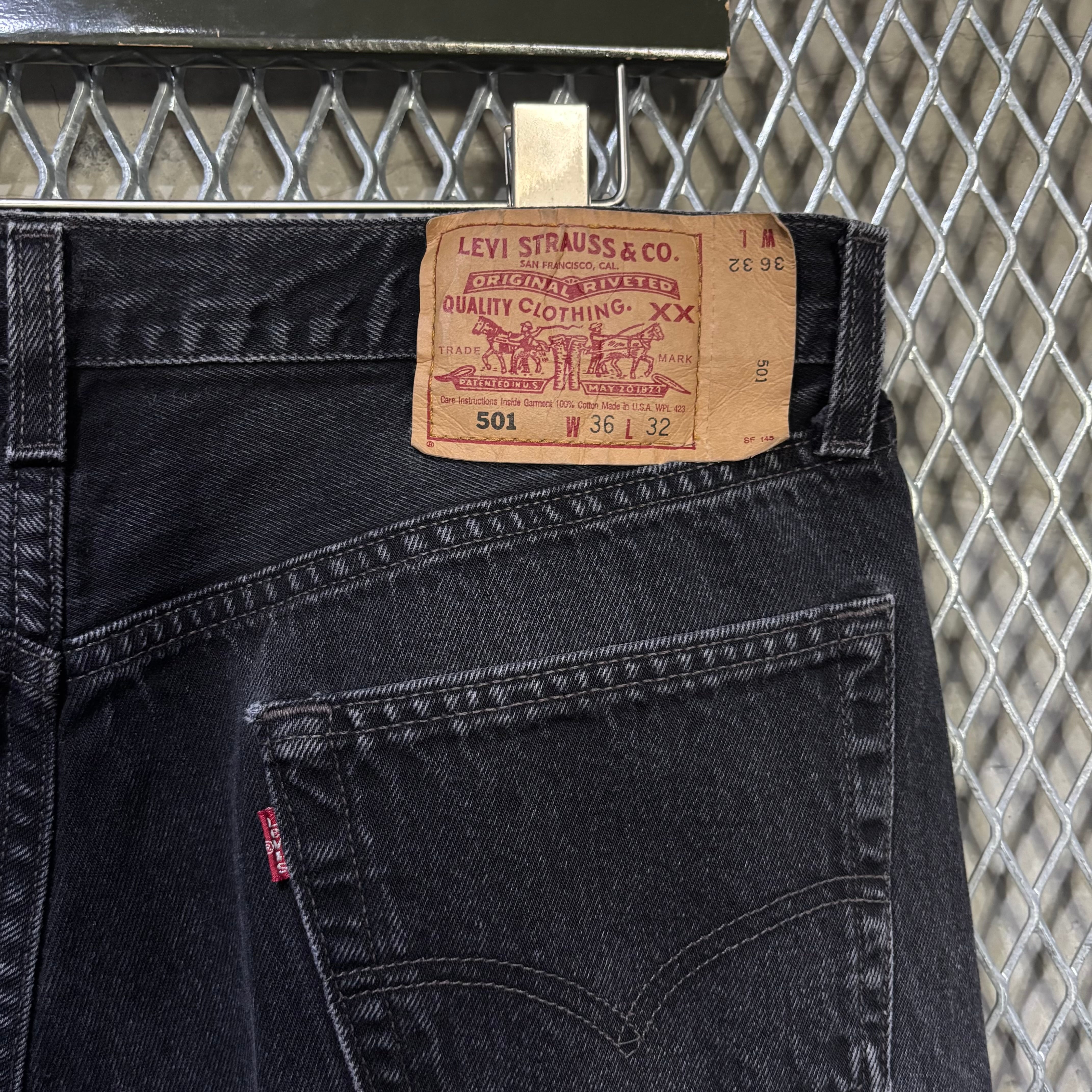 90s【Levi's】501 Black Denim Pants USA製 | the Holic vintage clothing