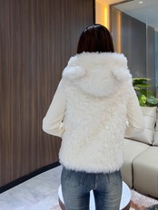 ゆったりシルエット・くま耳フード付きアウター