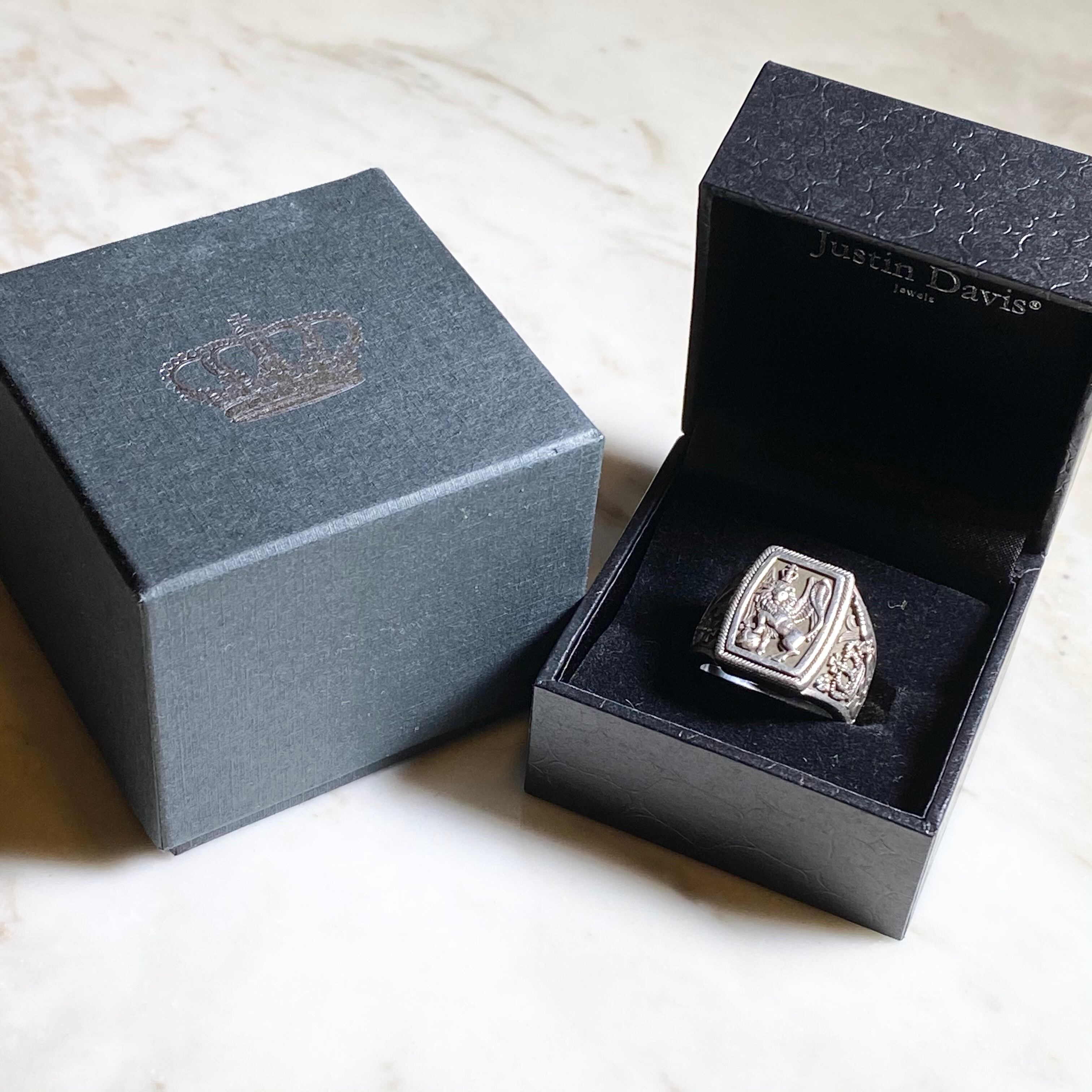 JUSTIN DAVIS heavy gauge silver ring “chimaera” | NOIR ONLINE