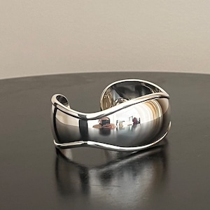 Curve bangle from Mexico