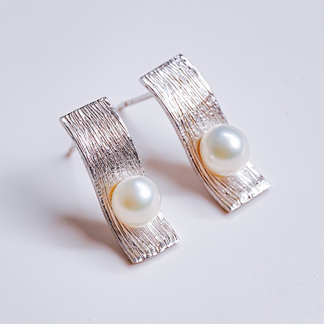 シルバープレートパールピアス
