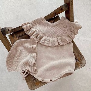 frill bonnet set