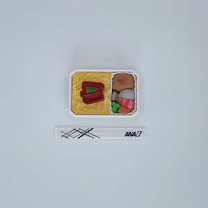 ANA国際線エコノミークラス機内食フィギュアコレクション2④とろとろ玉子の鰻玉丼