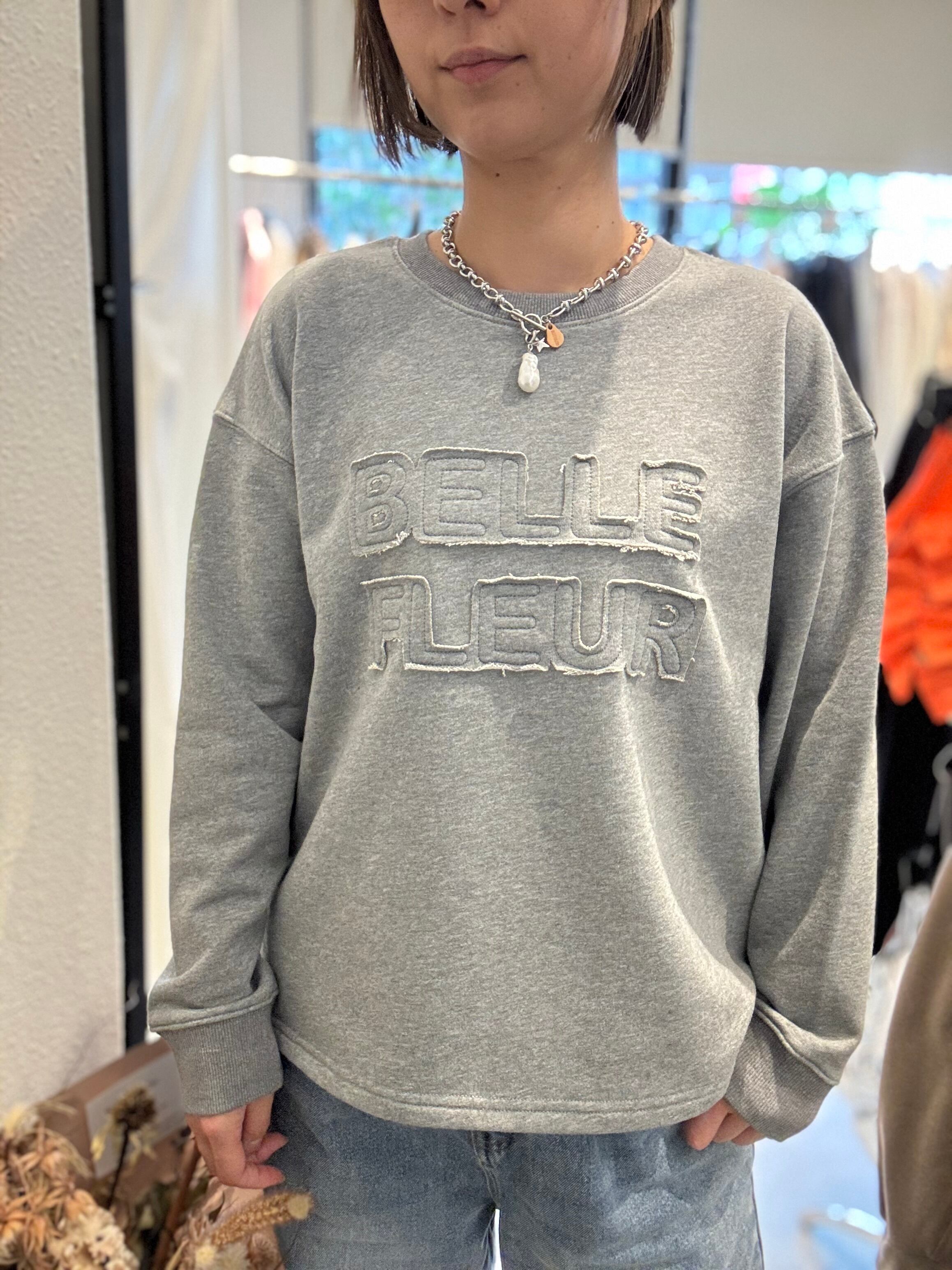 【SELECT】刺繍アップリケロゴトレーナー