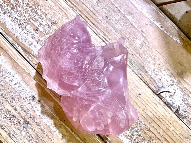 【SALE訳あり】開運！上昇運！鯉の滝登り　ローズクォーツ