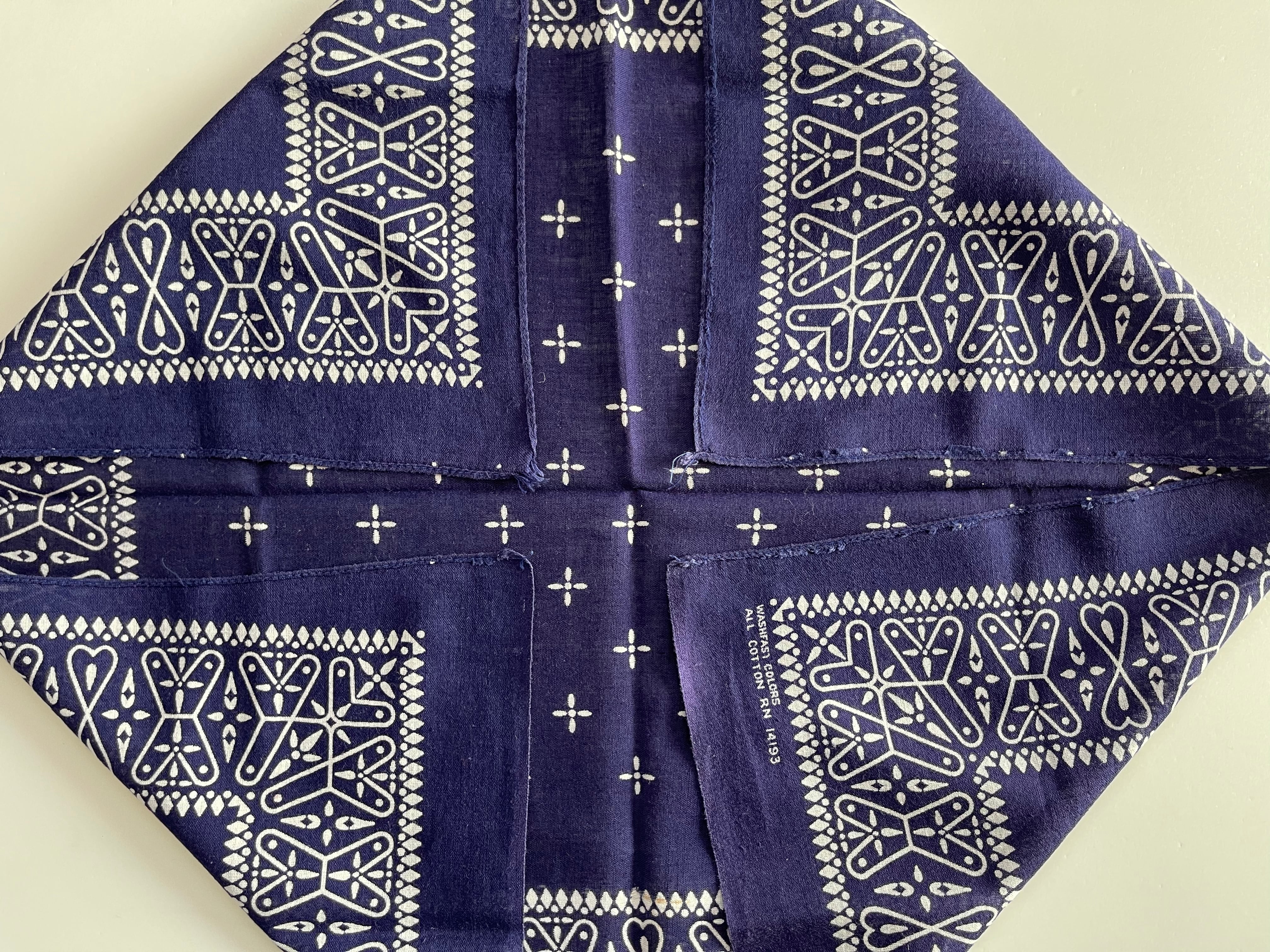 cross】RN14193 ヴィンテージバンダナ MADE IN USA | swallows