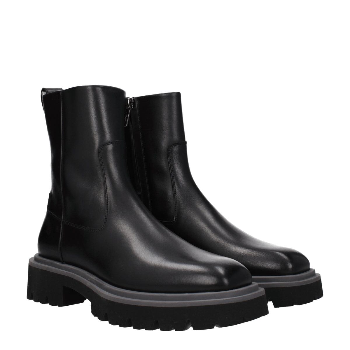 【新品】FERRAGAMO メンズ アンクルブーツ レザー ブラック FULVIO0762544
