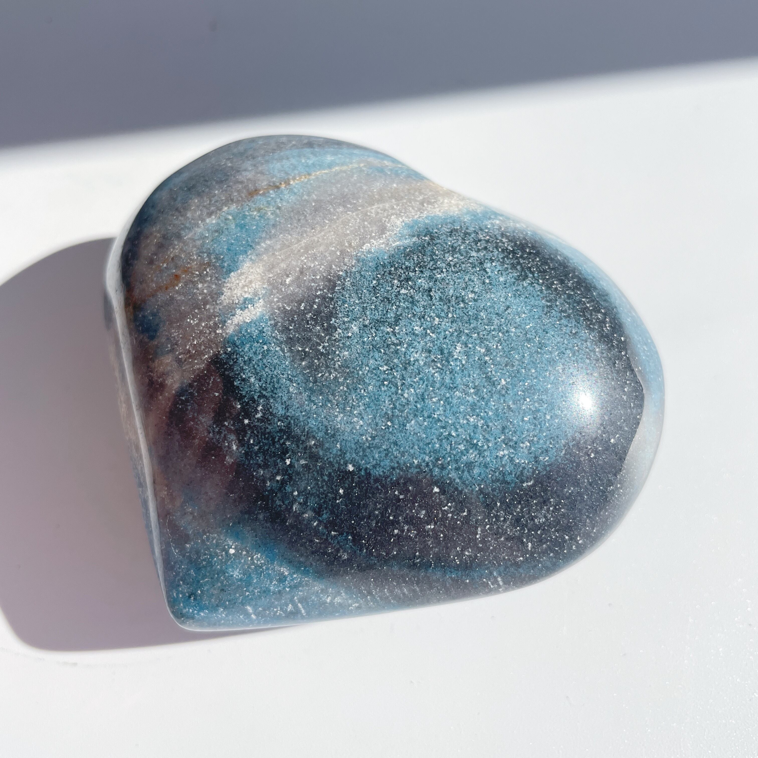 トロレアイトインクォーツ(トロール石)ハート26◇Trolleite◇天然石・パワーストーン・鉱石