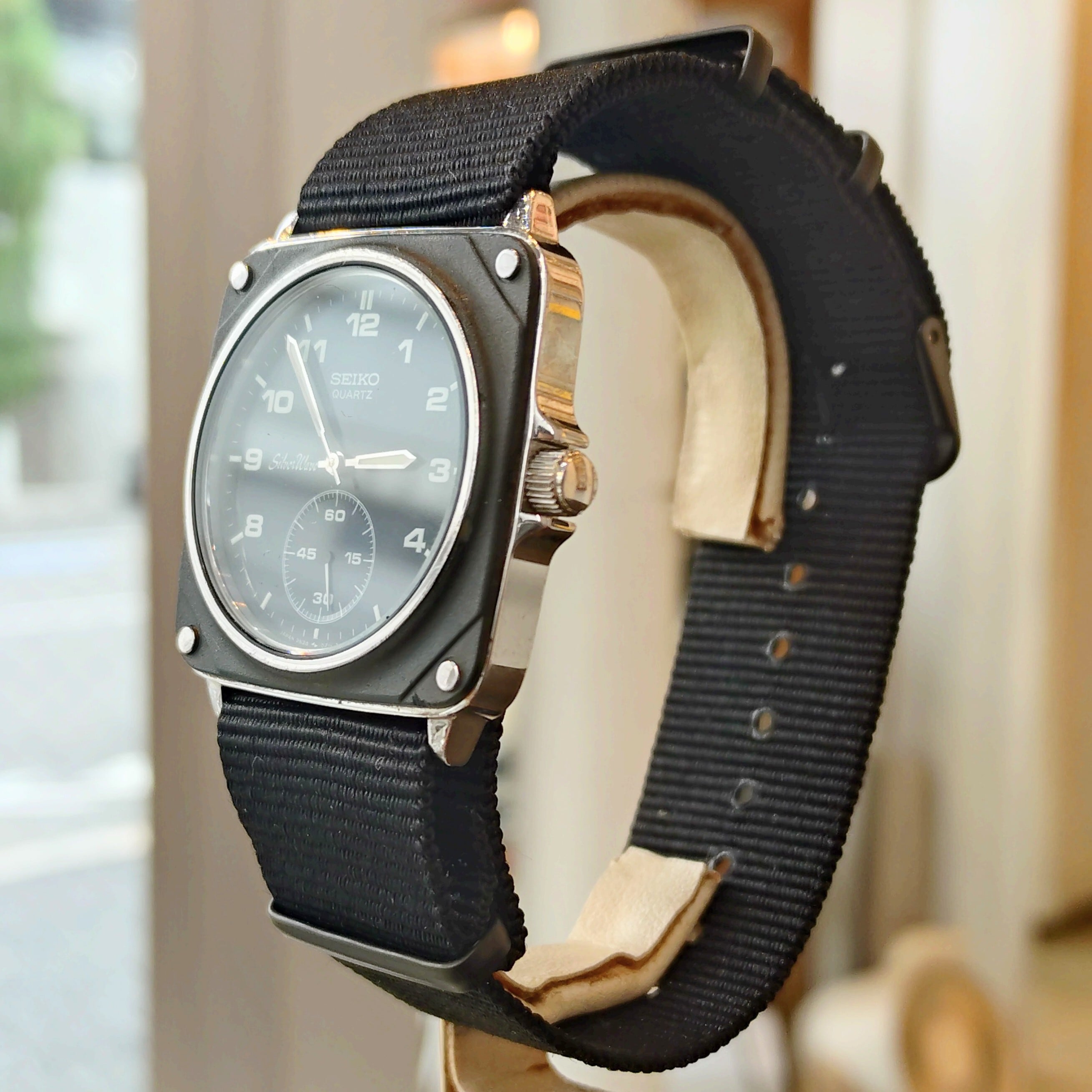 稼働 SEIKO SilverWave 腕時計 ヴィンテージ 回転ベゼル1321 稼働 SEIKO SilverWave 腕時計 ヴィンテージ 回転ベゼル1321