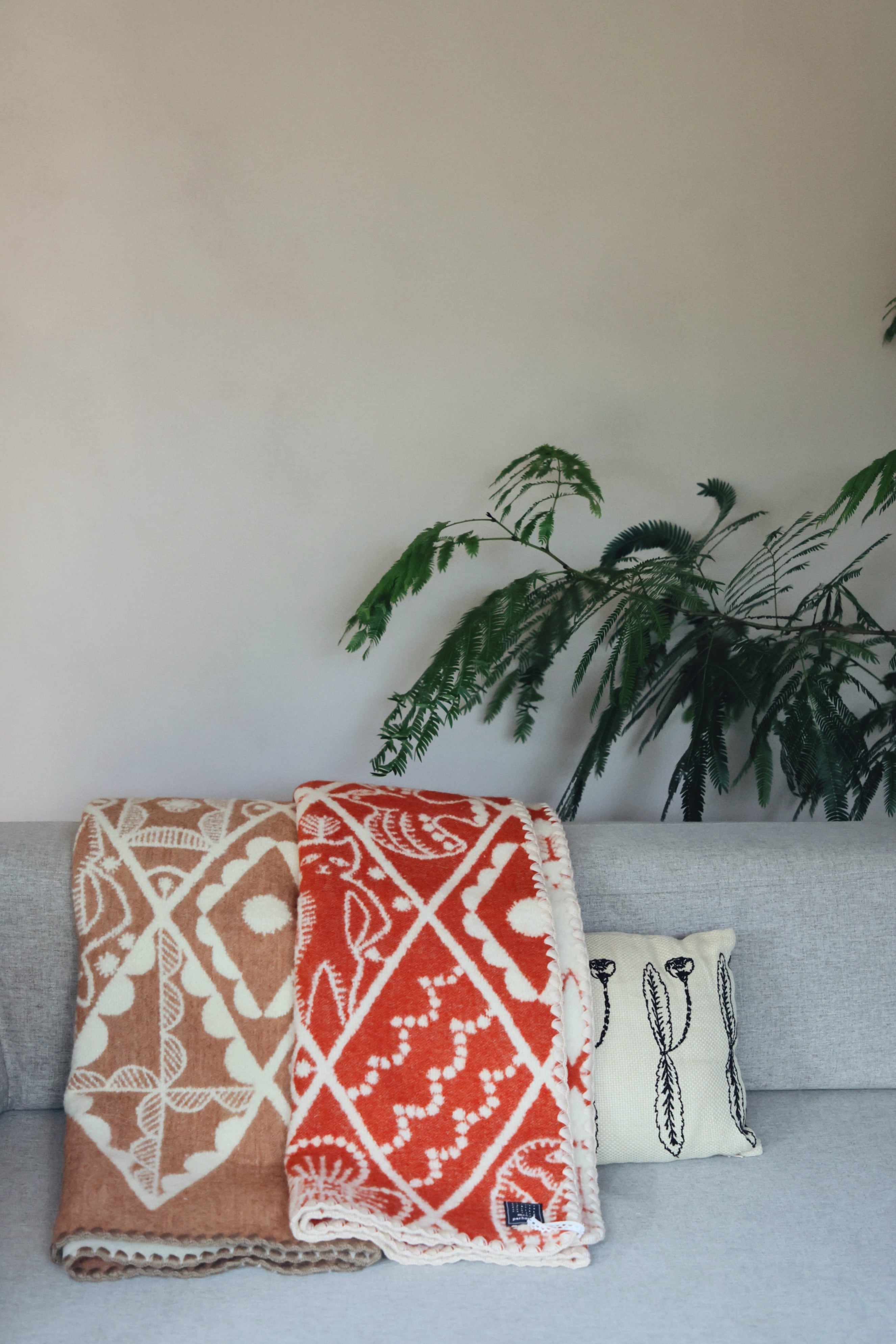 mina perhonen / wool blanket symphony / light brown / XSサイズ