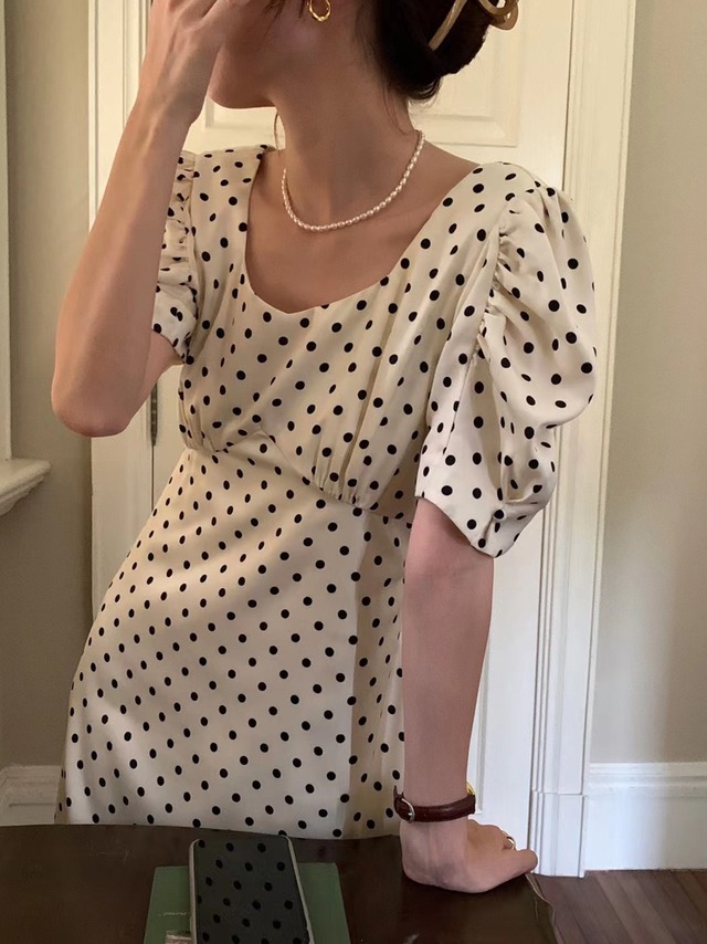 ホワイト水玉ドレス サマーカラー半袖スリーブバックレースロングスカート ショート ハーフスリーブ 夏物 スクウェア ビッグFスモールZ韓国18153395120