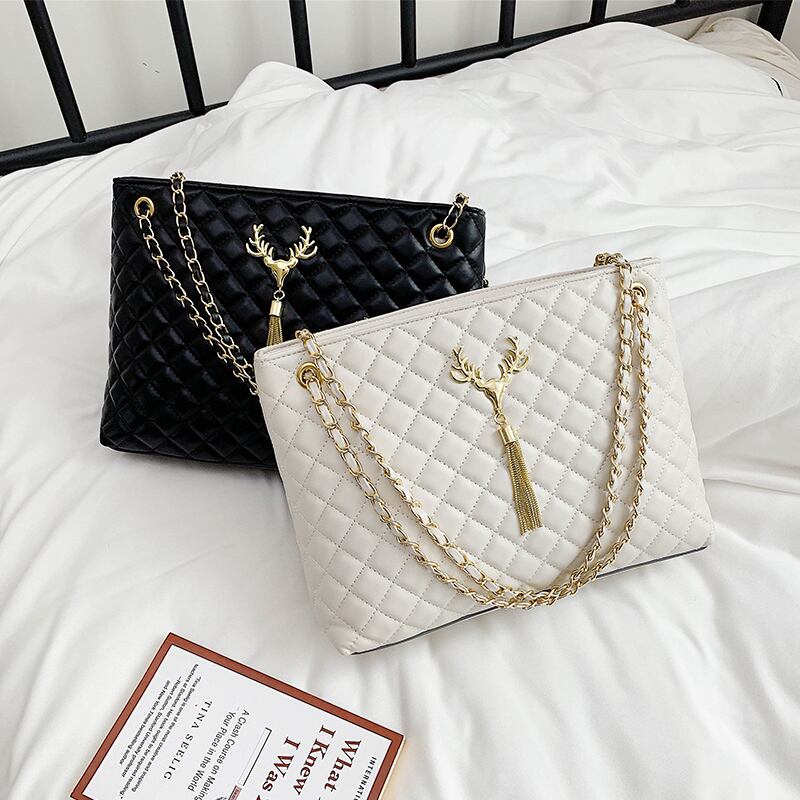 Lingge刺繍糸大容量バッグレディースバッグ2020新しいトレンドバージョンの野生のメッセンジャーバッグネット赤エインエアハンドバッグ Tiancai_Wing_Bag3180075