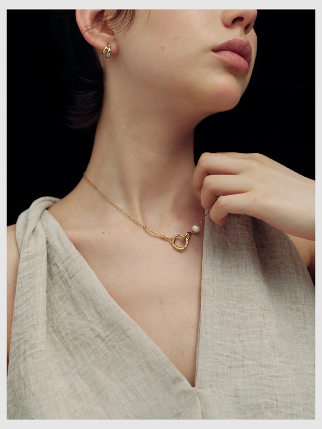 Necklace -Gold-