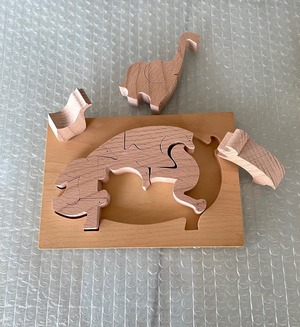 小黒三郎さんの組み木パズル　豚と８匹の動物　在庫品