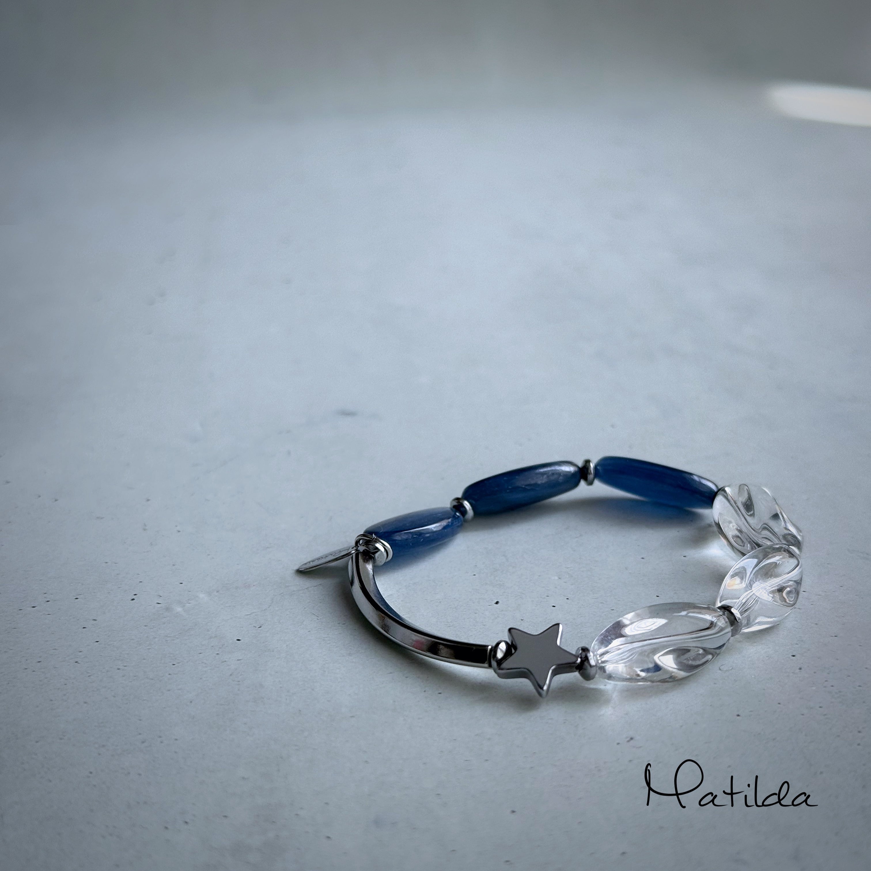 Tube & stone bracelet(カイヤナイト×クォーツ)