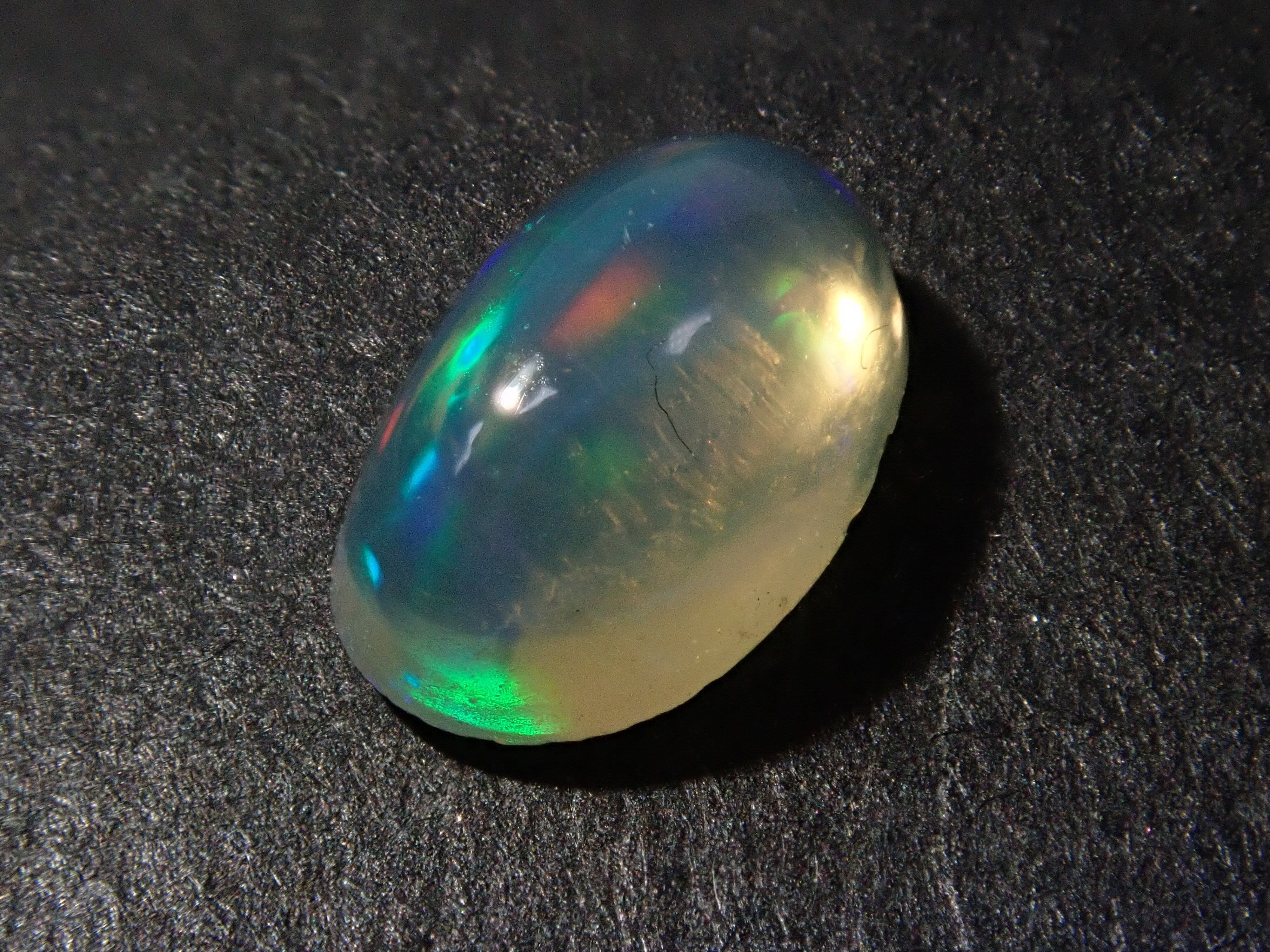 メキシコ産ファイアオパール 0.327ct