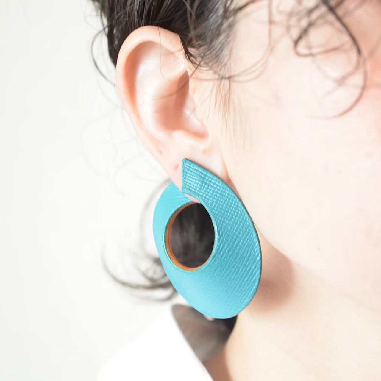 leather pierce/earring 《Goat Connect》3colors | TO DAY'S BOUTIQUE