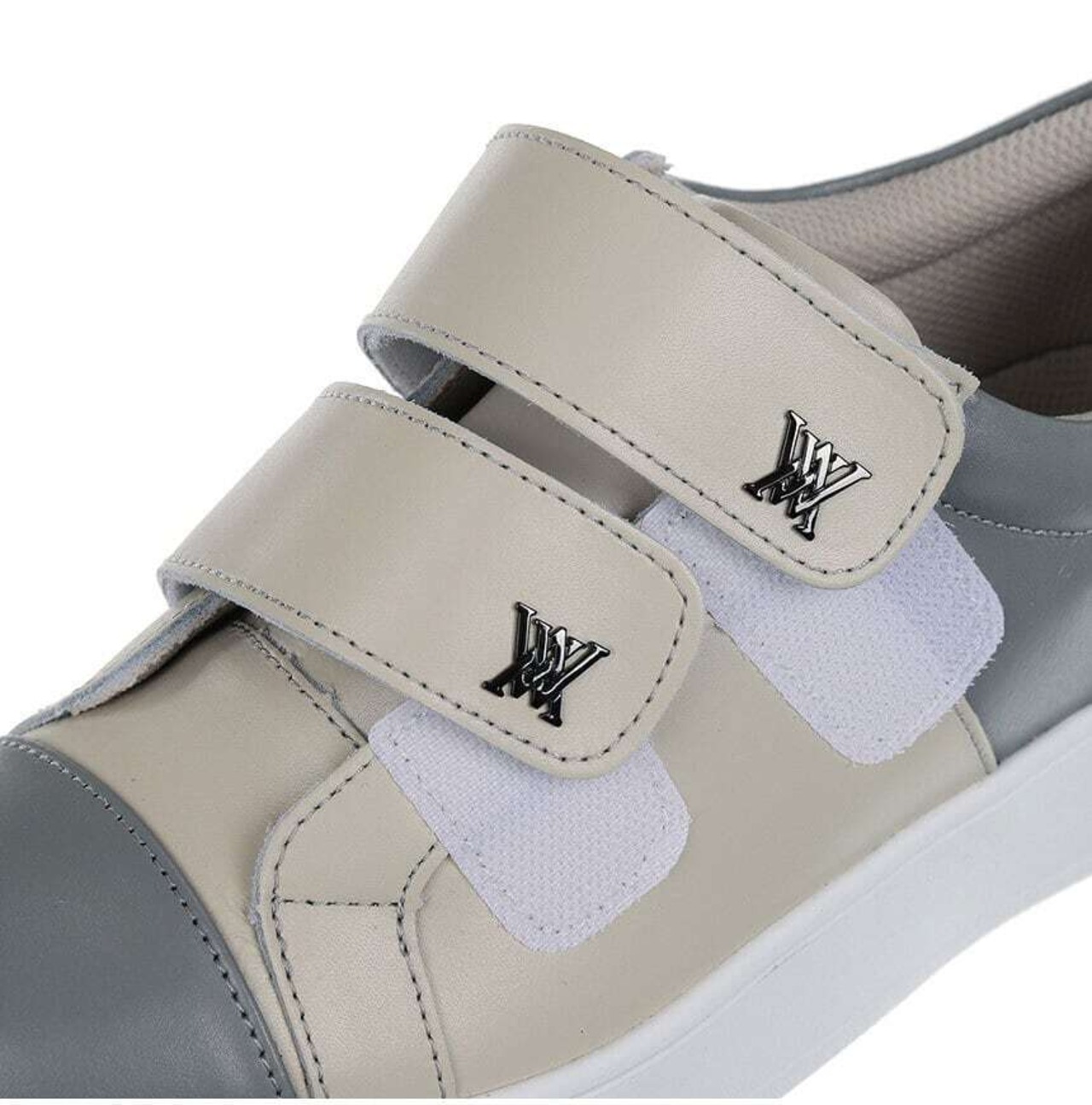 W Color Block Double Velcro Sneakers