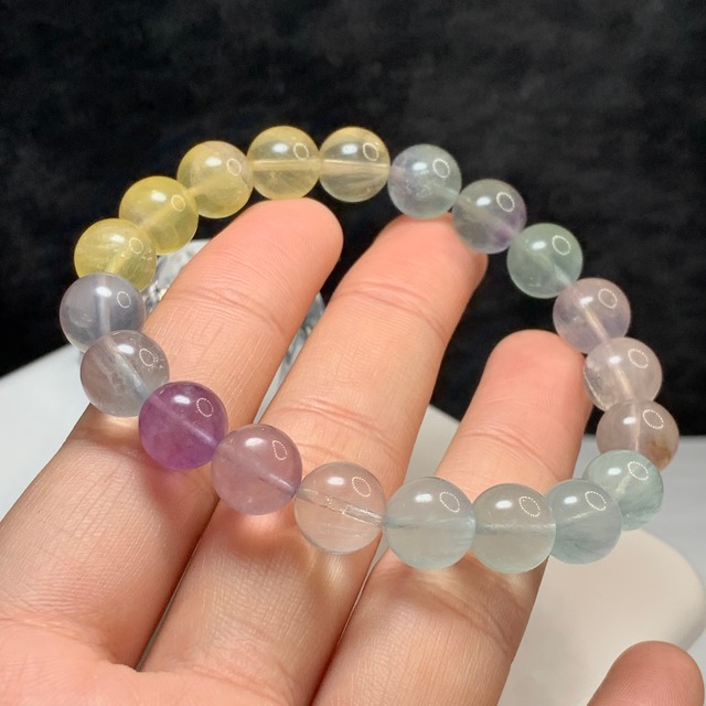 8.パステル系フローライト・ブレスレット