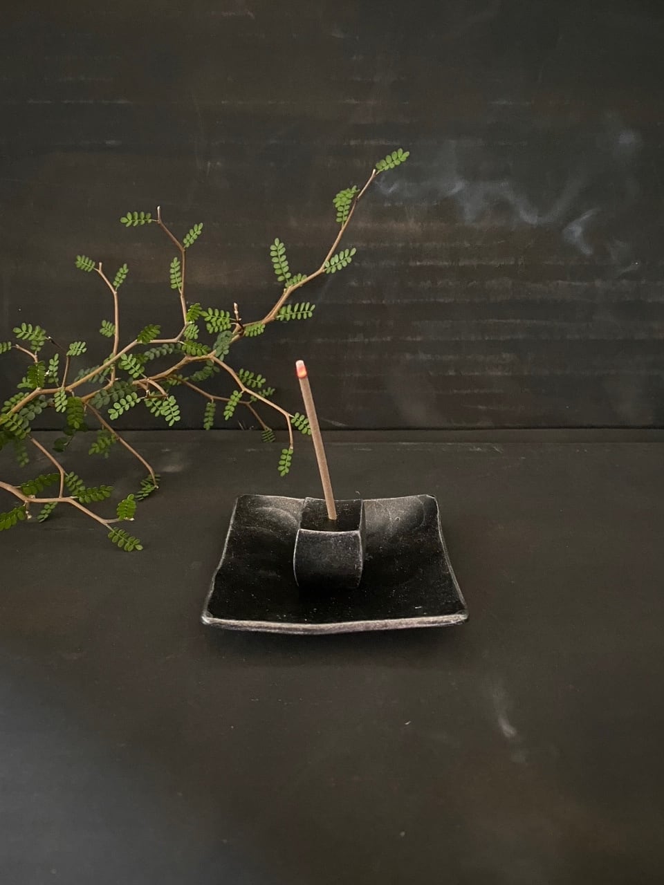 お香立て 四角四角T | 鍛鉄工房イヌイ
