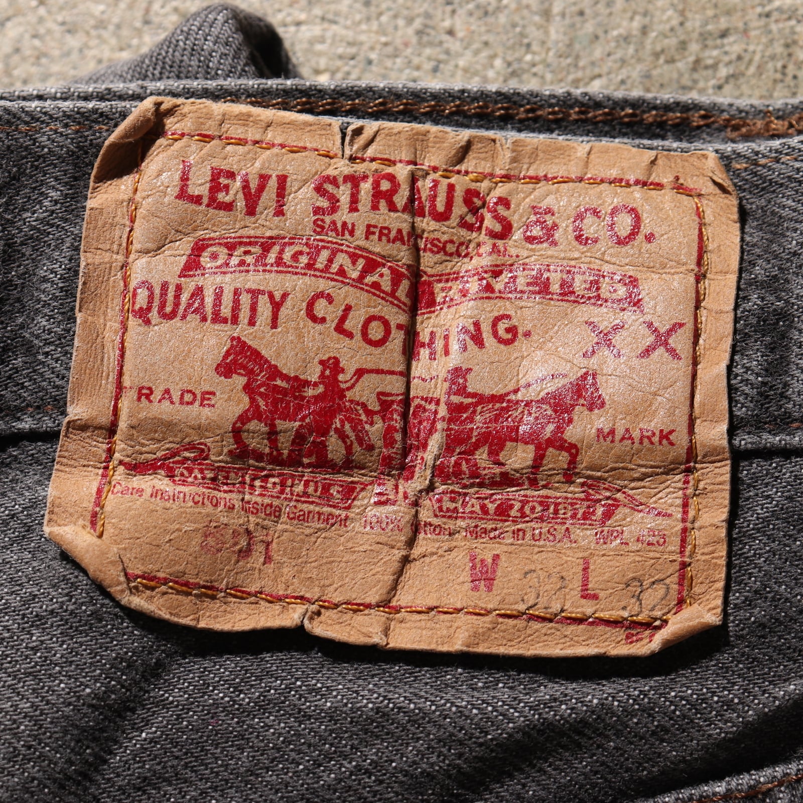 美品 32×32 501 米国製 先染め Levi's ブラックデニムパンツ USA