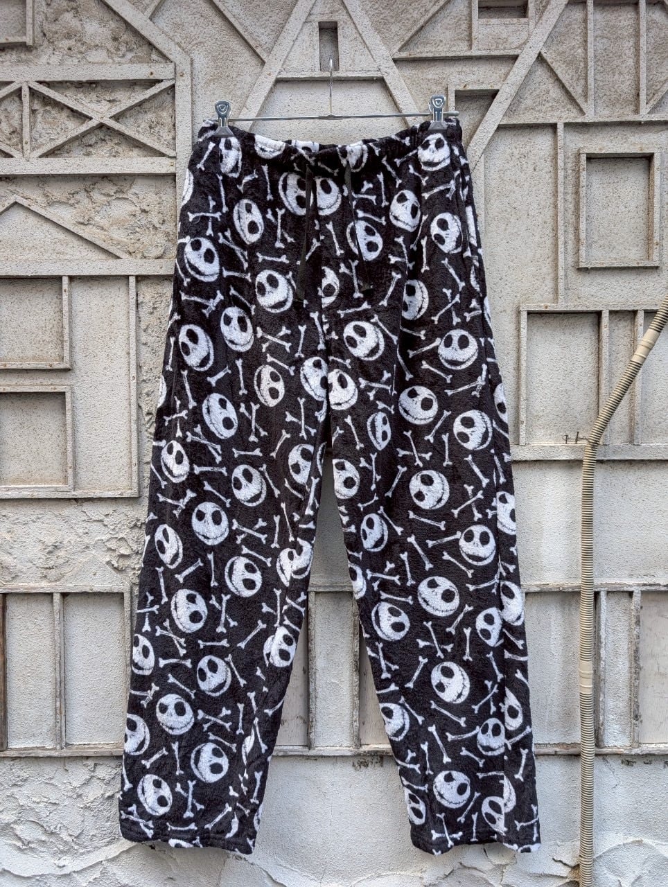 "NIGHTMARE BEFORE CHRISTMAS" boa pajama pants