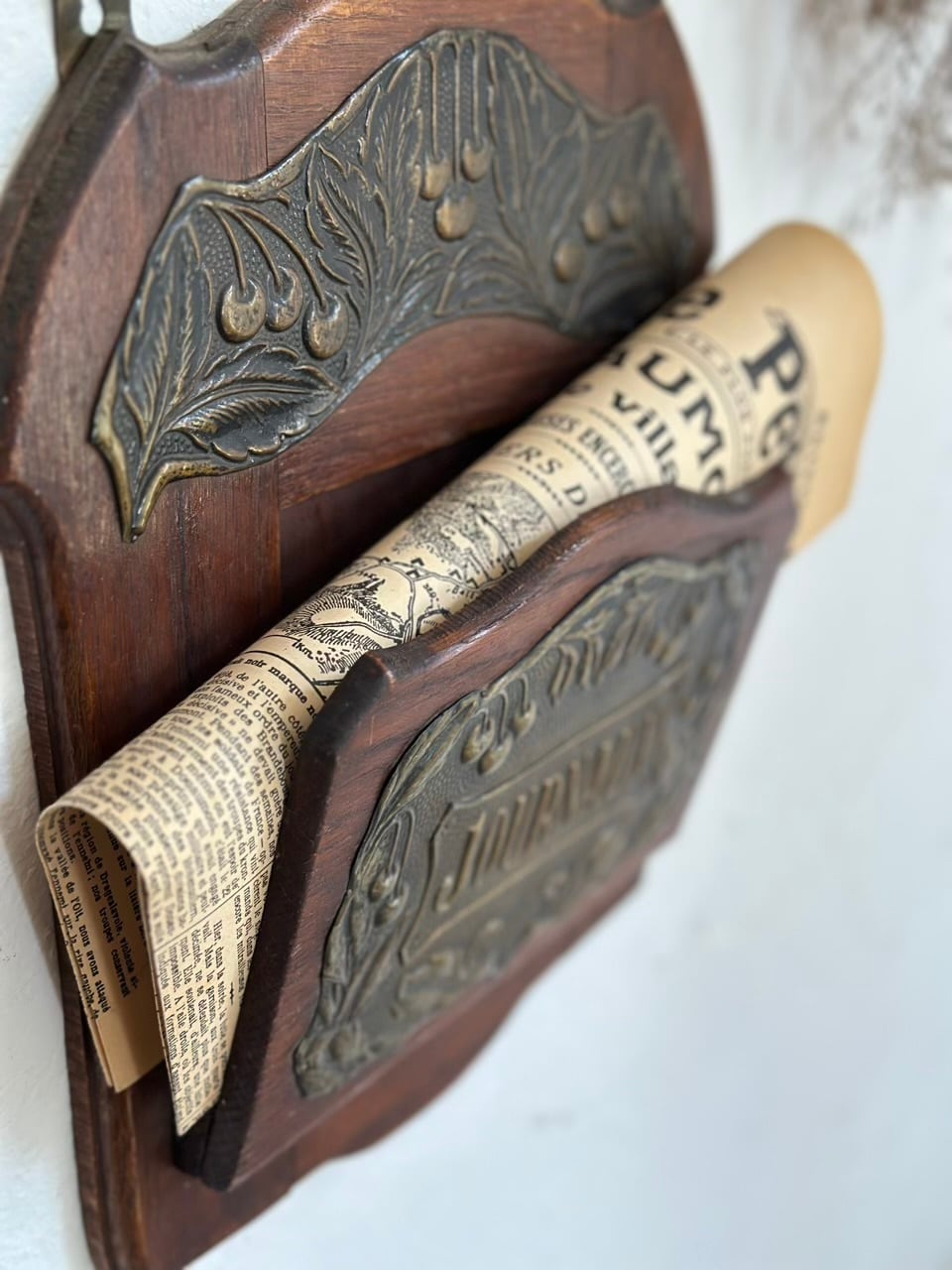 壁掛け新聞ホルダー JOURNAUX さくらんぼ | Brocante de La Cocotte