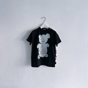 BEAR TAPE EMBROIDERY PRINT DOCKING TEE / F1