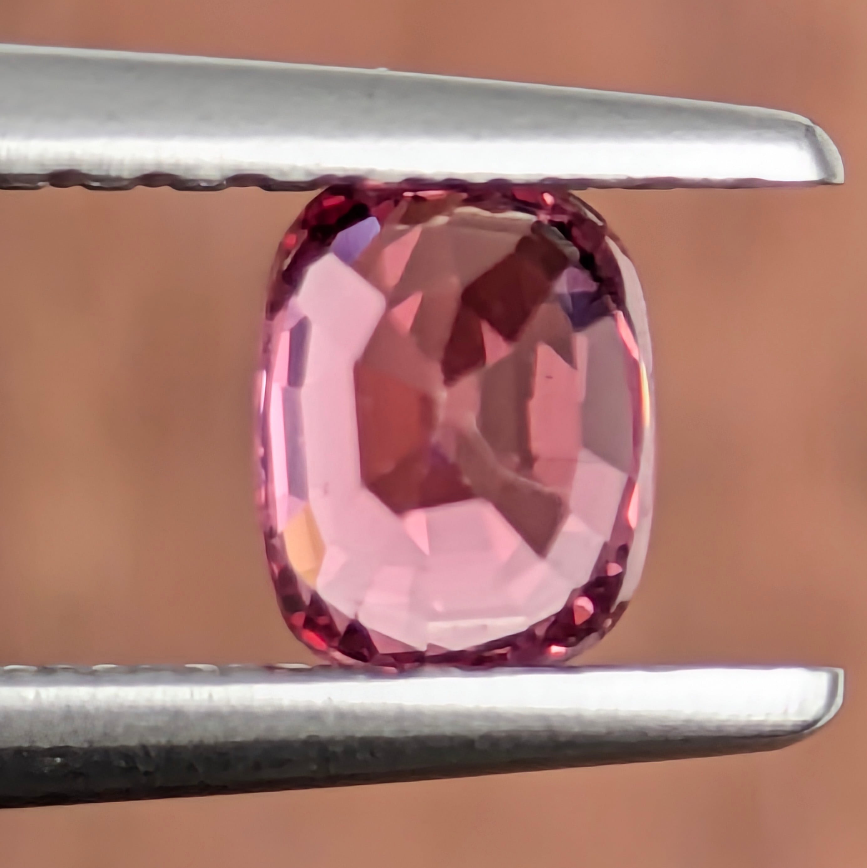 ピンクスピネル ルース ミャンマー・モゴック産 【0.54ct】 PRO207894
