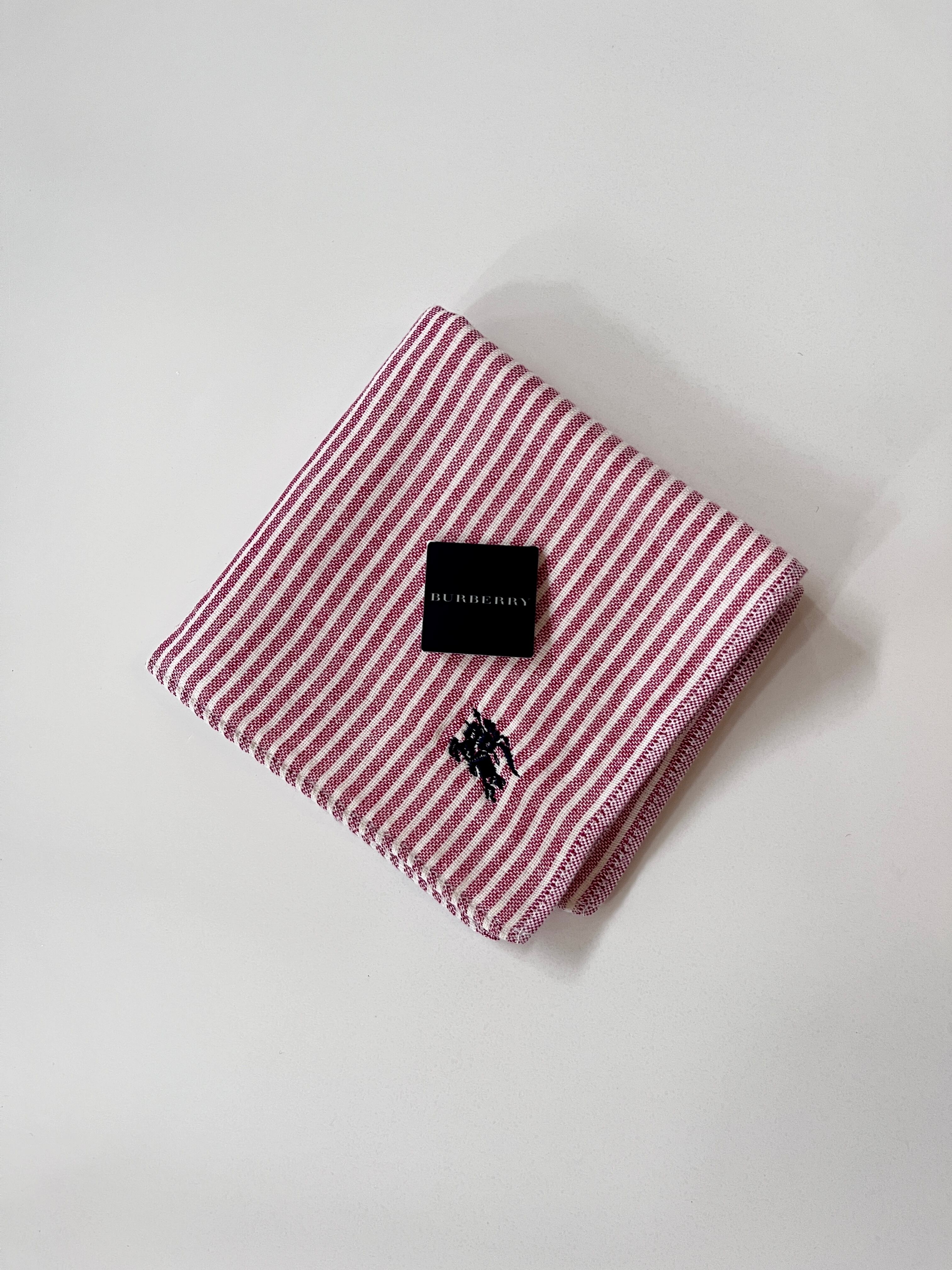 バーバリー BURBERRY ストライプ タオルハンカチ|ボルドー×ホワイト|25 x 25 | 新品未使用 日本製