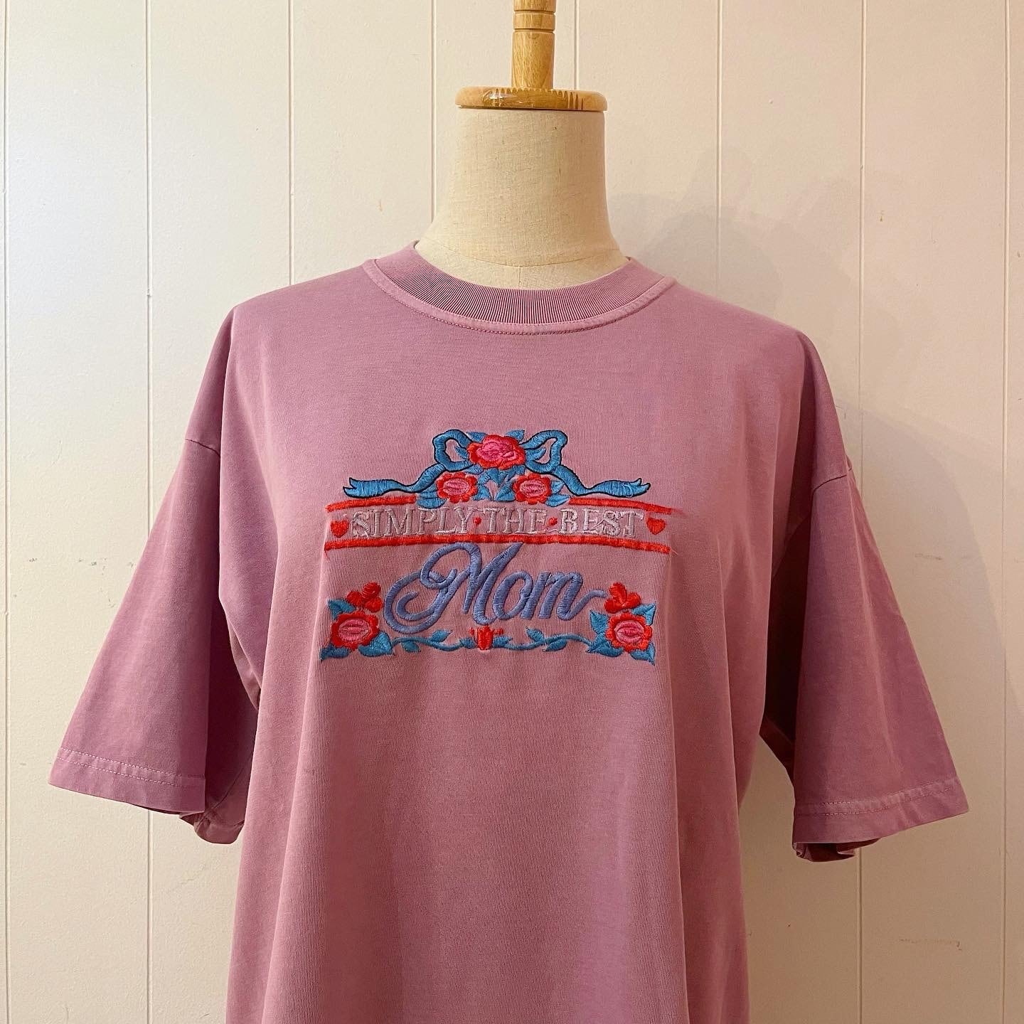 lavender ribbon embroidery T-shirt